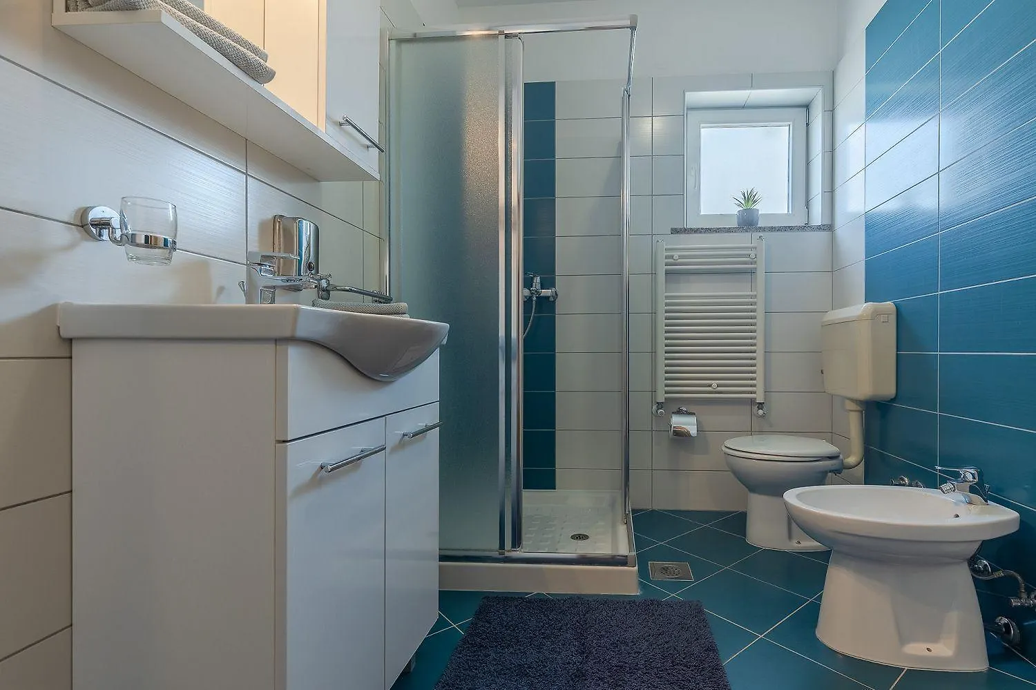 Charmantes Apartment Mit Privatem Balkon, Klima, Grill, Wifi, Nur Wenige Minuten Zum Strand Porec Croatia